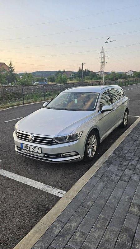 Silver Begagnad 2015 VW Passat GT Kombi | 159 000 kr (Marknadspris) - Bild 1/4