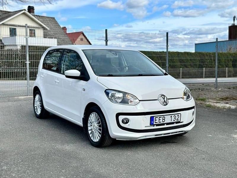 Begagnad VW up! 68 HK (50 kW) 2013 Vit Halvkombi