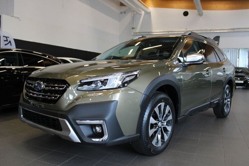 Grön (autmn green metallic) Ny 2024 Subaru Outback SUV | 489 900 kr - Bild 1/4
