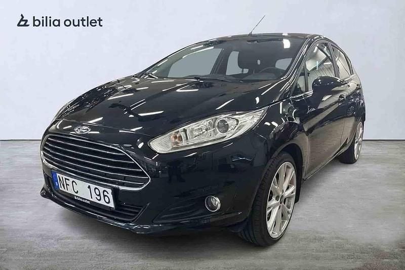 Svart Begagnad 2013 Ford Fiesta Halvkombi | 74 900 kr (Bra pris) - Bild 1/1