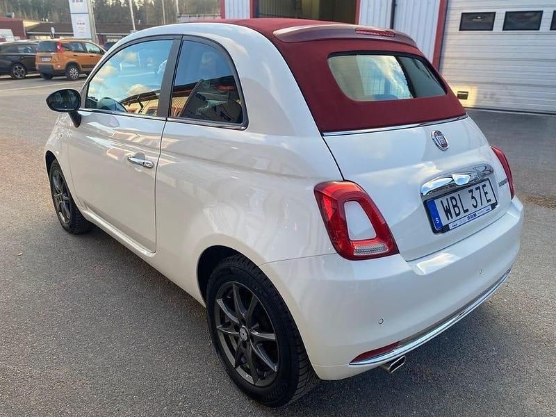 Begagnad Fiat 500C Dolcevita 71 HK (52 kW) 2023 Vit Cab