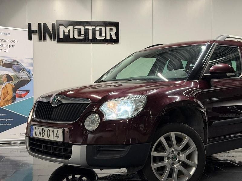 Begagnad Skoda Yeti Experience 140 HK (102 kW) 2012 Mörkröd SUV