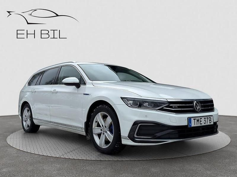 Begagnad VW Passat GTE 218 HK (160 kW) 2020 Vit