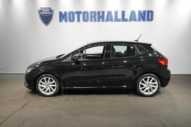 Begagnad Seat Ibiza FR 112 HK (82 kW) 2023 Svart Halvkombi