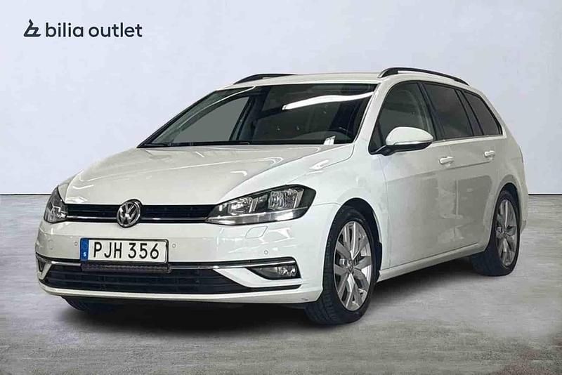 Vit Begagnad 2020 VW Golf VII Kombi | 194 900 kr (Marknadspris) - Bild 1/1