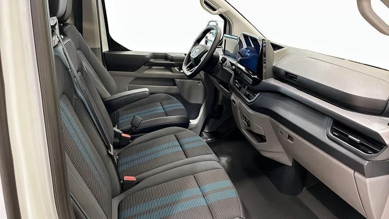Ny Ford E-Transit 2026 Vit Van