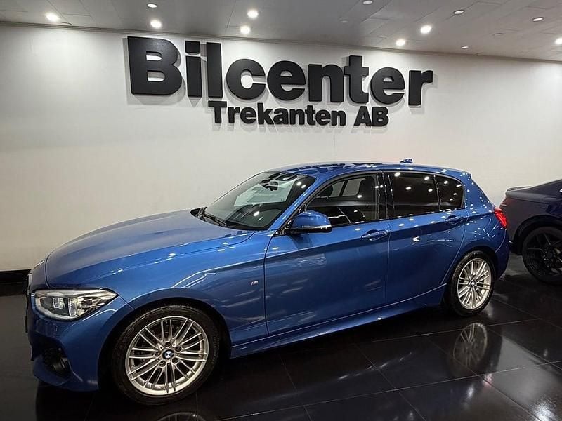 Begagnad BMW 118 M Sport 136 HK (100 kW) 2019 Blå Halvkombi
