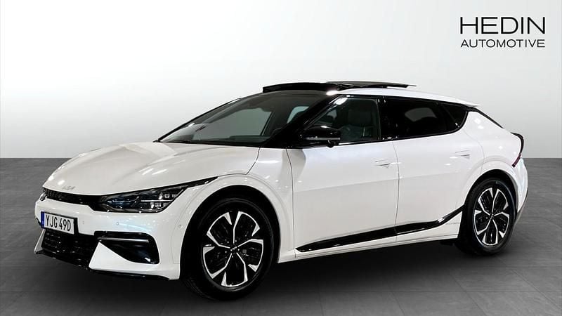 Vit (white) Begagnad 2022 Kia EV6 GT-Line SUV | 519 900 kr (Marknadspris) - Bild 1/4