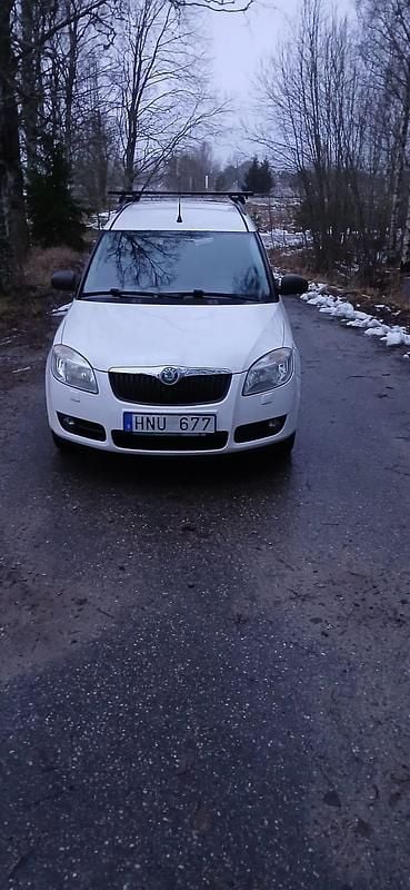 Begagnad 2008 Skoda Roomster Minibuss | 25 000 kr (Marknadspris) - Bild 1/4