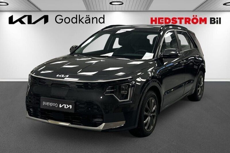 Grå Begagnad 2023 Kia e-Niro SUV | 339 000 kr (Marknadspris) - Bild 1/4