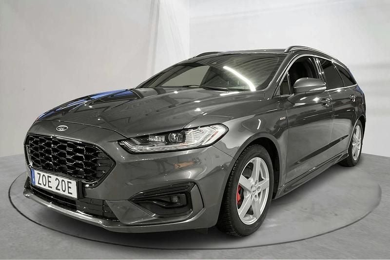 Grå Begagnad 2022 Ford Mondeo Titanium Kombi | 189 000 kr (Bra pris) - Bild 1/4