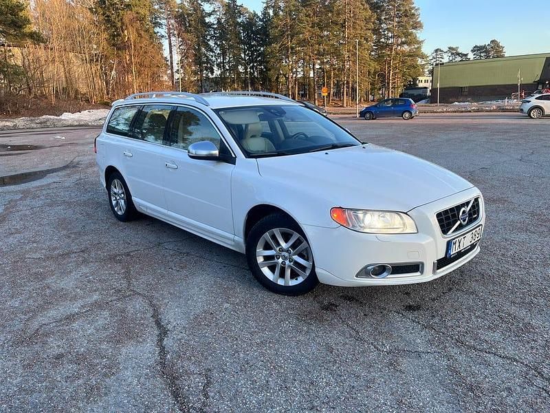 Begagnad Volvo V70 163 HK (119 kW) 2012 Kombi