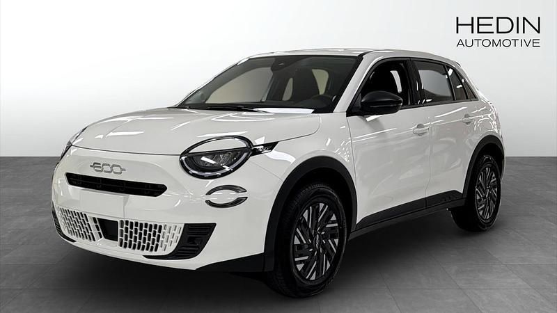 Begagnad Fiat 600 Pop 101 HK (74 kW) 2023 Vit SUV