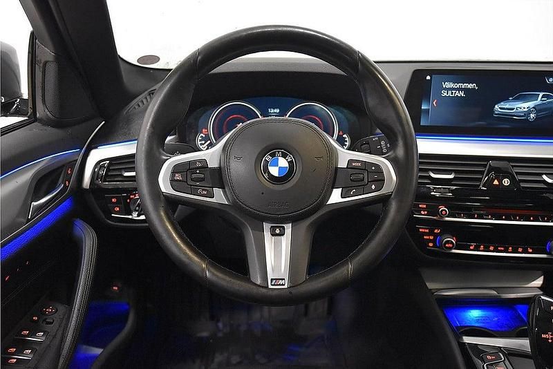 Begagnad BMW 520 Sport Line 190 HK (139 kW) 2017 Blå Kombi