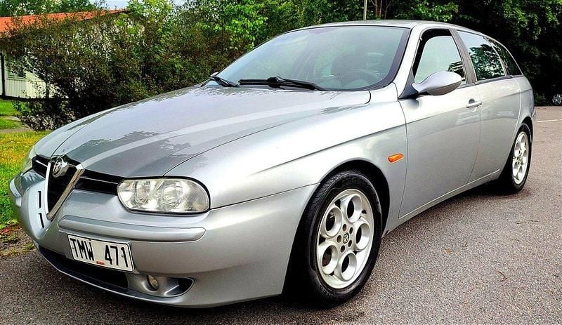 Grå Begagnad 2002 Alfa Romeo 156 Kombi | 19 500 kr - Bild 1/4
