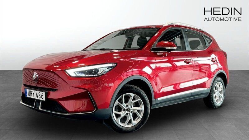 Röd (red) Begagnad 2021 MG ZS Luxury Sedan | 249 900 kr (Superpris) - Bild 1/4