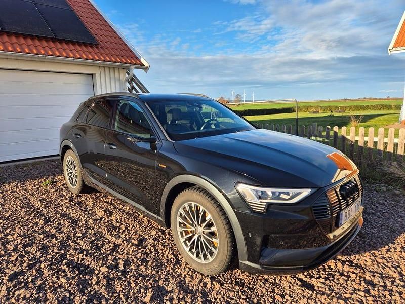 Begagnad 2020 Audi e-tron SUV | 280 000 kr (Marknadspris) - Bild 1/4
