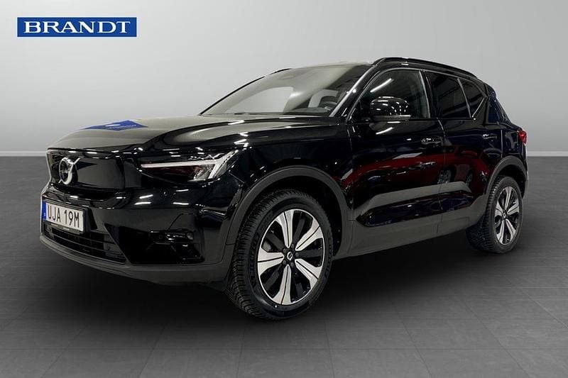 Begagnad Volvo XC40 Single Motor 175 kW (238 HK) 2023 Svart SUV