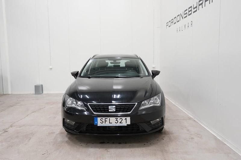 Begagnad Seat Leon ST 110 HK (80 kW) 2018 Svart Kombi