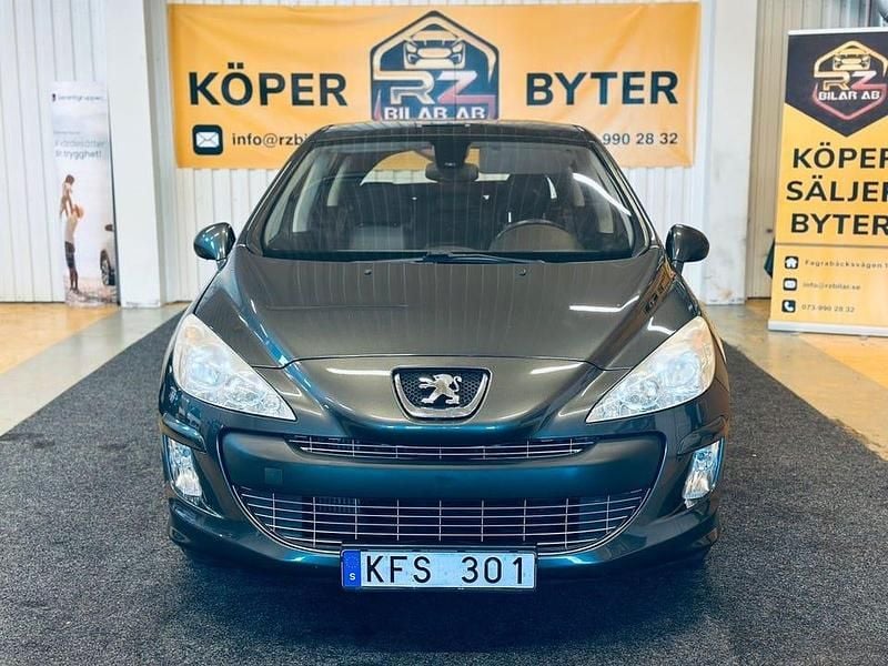 Mörkgrå Begagnad 2009 Peugeot 308 Halvkombi | 39 900 kr (Lite dyr) - Bild 1/4