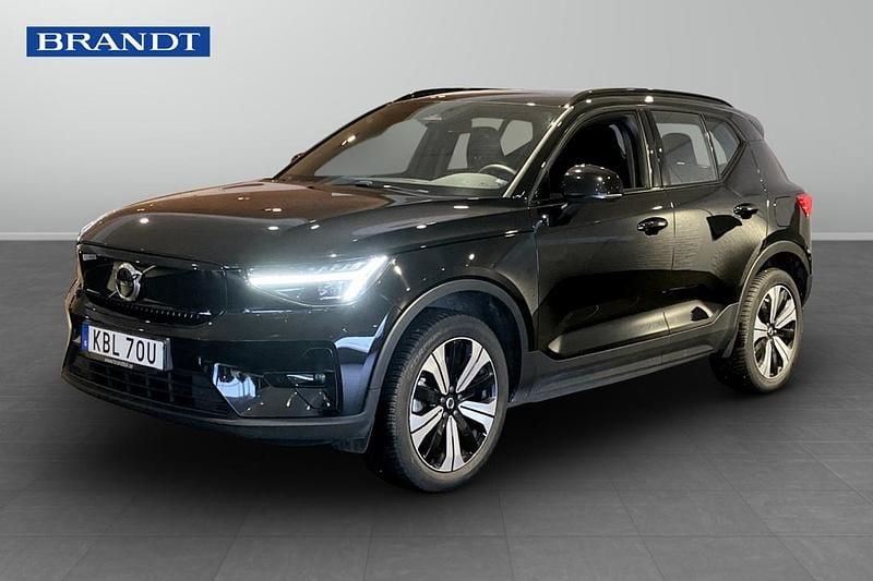 Svart Begagnad 2023 Volvo XC40 Single Motor SUV | 344 900 kr (Marknadspris) - Bild 1/4