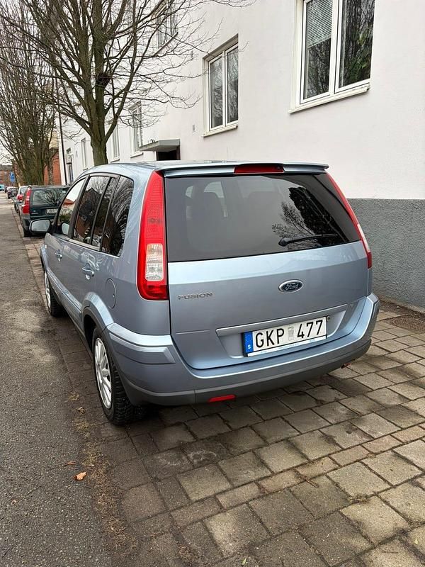 Begagnad Ford Fusion 80 HK (58 kW) 2008 Halvkombi