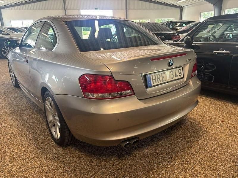 Begagnad BMW 125 Advantage 218 HK (160 kW) 2008 Silver Halvkombi