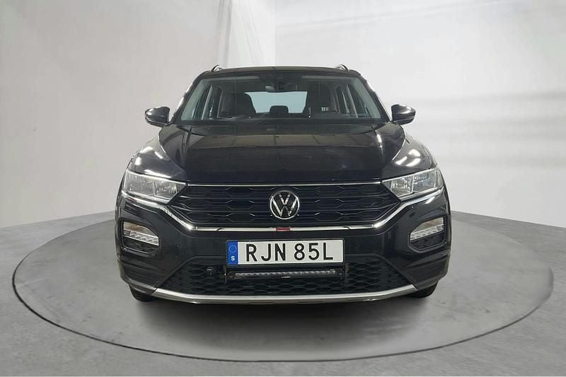 Begagnad VW T-Roc 150 HK (110 kW) 2021 Svart SUV