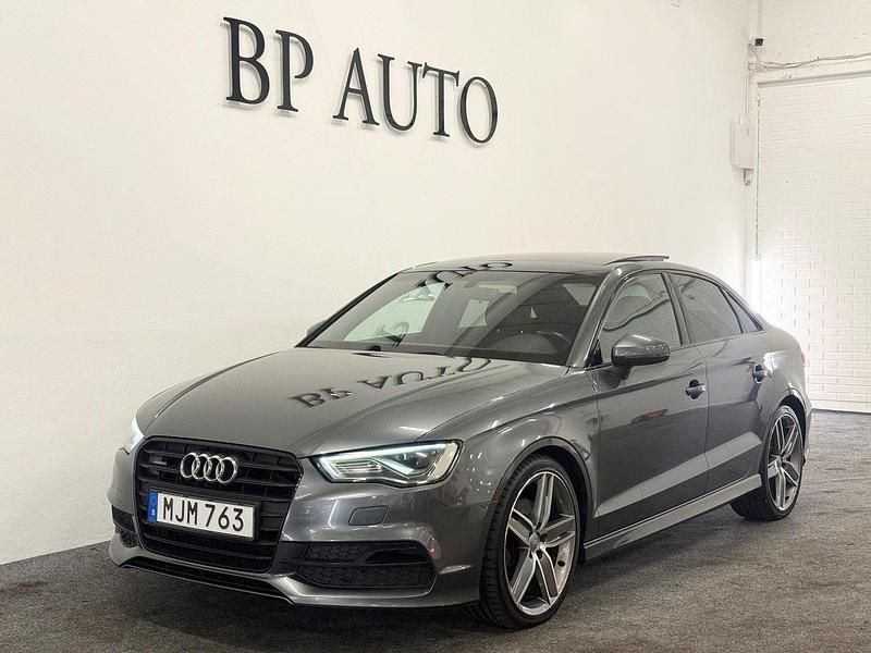 Grå Begagnad 2016 Audi A3 S-Line Sedan | 214 900 kr (Marknadspris) - Bild 1/4