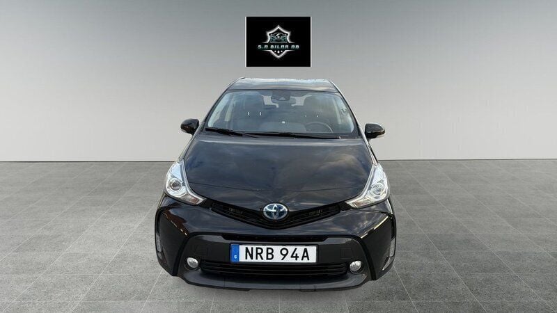 Svart Begagnad 2019 Toyota Prius+ Minibuss | 179 800 kr (Marknadspris) - Bild 1/4
