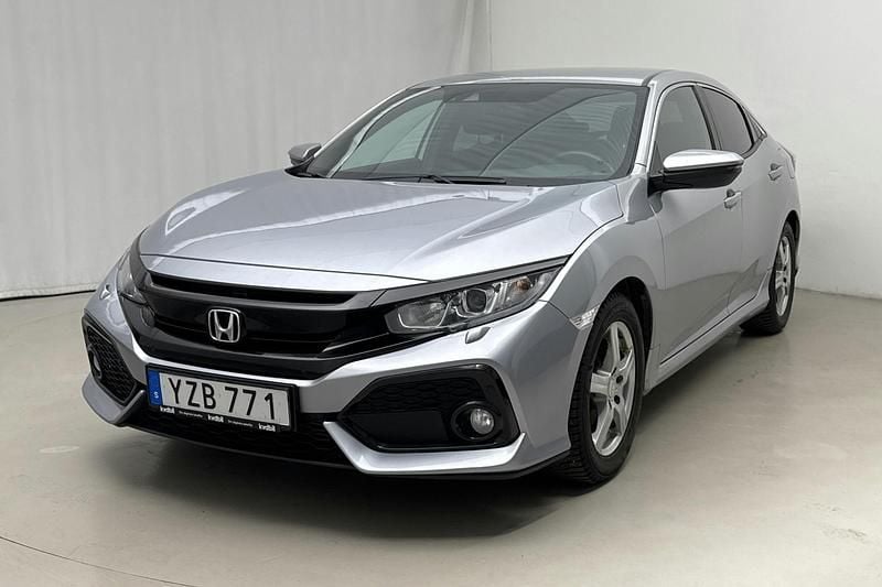 Silver Begagnad 2017 Honda Civic Elegance | 145 500 kr (Marknadspris) - Bild 1/4