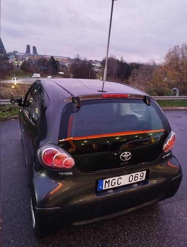 Begagnad Toyota Aygo 68 HK (50 kW) 2011 Halvkombi