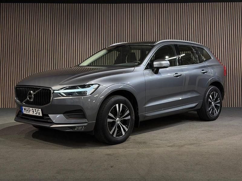 Grå Begagnad 2020 Volvo XC60 SUV | 304 700 kr (Marknadspris) - Bild 1/4