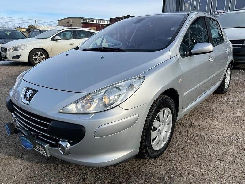 Begagnad Peugeot 307 140 HK (102 kW) 2007 Ljusgrå Halvkombi