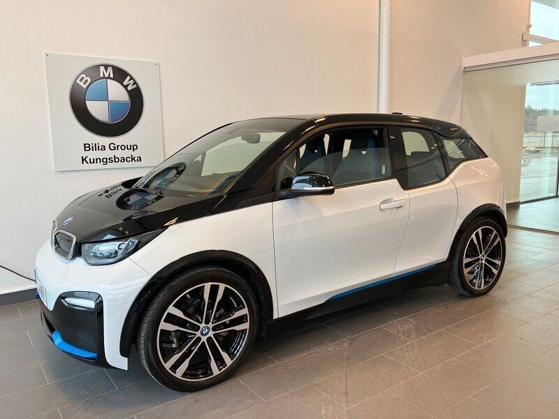 Vit Begagnad 2020 BMW i3 Halvkombi | 189 900 kr (Bra pris) - Bild 1/4
