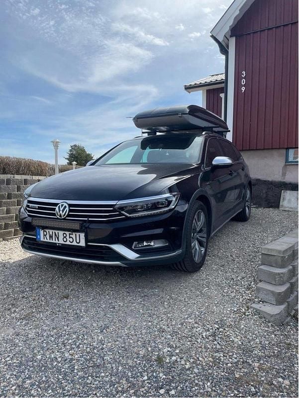 Svart Begagnad 2019 VW Passat Alltrack Kombi | 285 000 kr (Marknadspris) - Bild 1/3