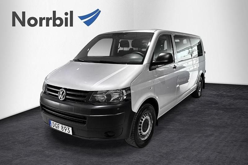 Begagnad VW Caravelle 2014 Silver Minibuss