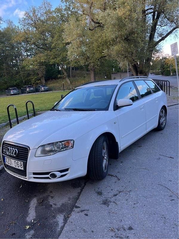 Vit Begagnad 2007 Audi A4 Comfort Kombi | 59 000 kr (Dyr) - Bild 1/4