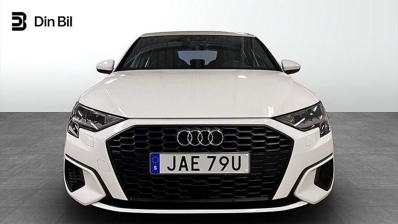 Begagnad Audi A3 Sportback Proline 150 HK (110 kW) 2023 Vit Halvkombi