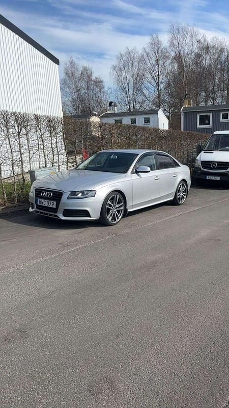 Begagnad 2011 Audi A4 Sedan | 80 000 kr (Marknadspris) - Bild 1/3