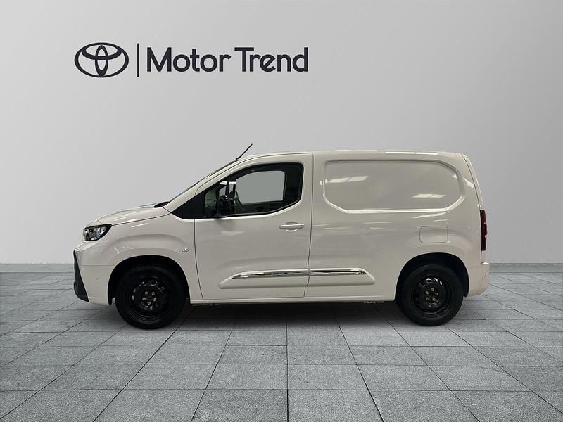 Begagnad Toyota Proace City City 132 HK (97 kW) 2024 Vit Minibuss