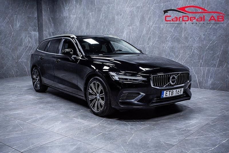 Svart Begagnad 2022 Volvo V60 Inscription Kombi | 294 800 kr (Superpris) - Bild 1/4
