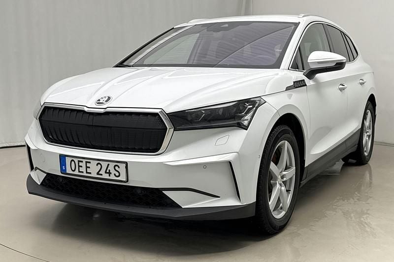 Vit Begagnad 2022 Skoda Enyaq iV SUV | 269 000 kr (Bra pris) - Bild 1/4