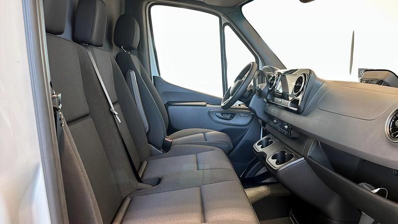 Vit Ny 2026 Mercedes Sprinter Van | 680 250 kr - Bild 1/4