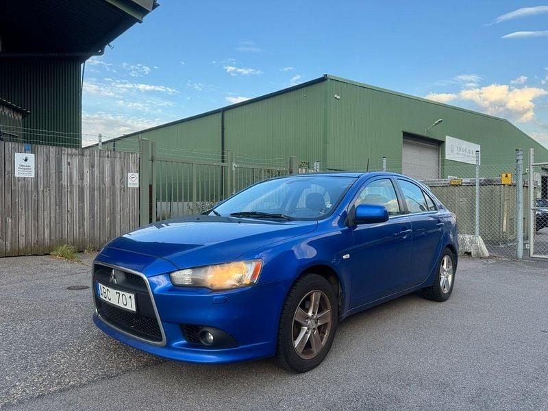 Ljusblå Begagnad 2009 Mitsubishi Lancer Sportback Halvkombi | 34 900 kr (Dyr) - Bild 1/4
