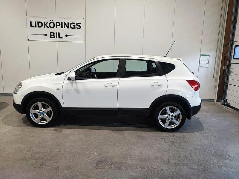Begagnad Nissan Qashqai 150 HK (110 kW) 2009 Vit SUV