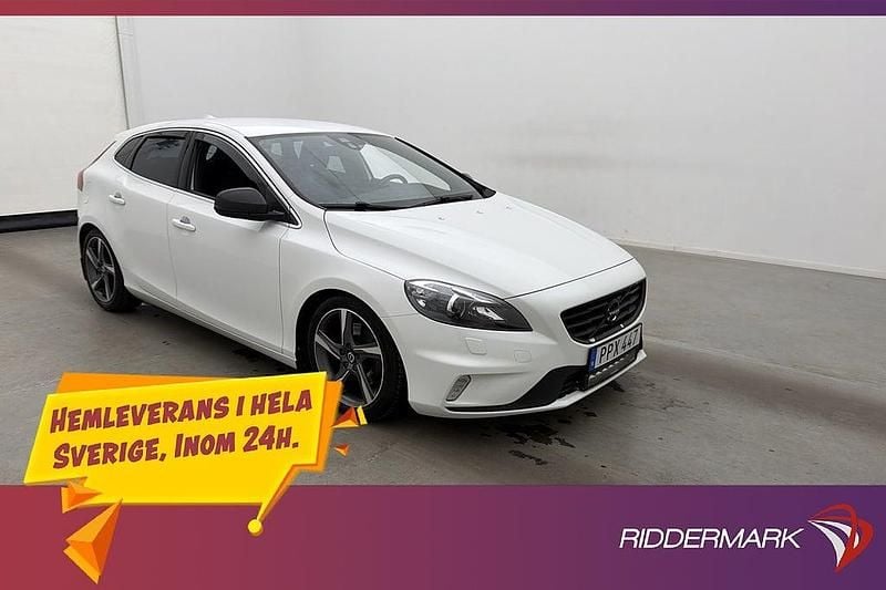 Vit Begagnad 2016 Volvo V40 R-Design Halvkombi | 159 700 kr (Marknadspris) - Bild 1/3