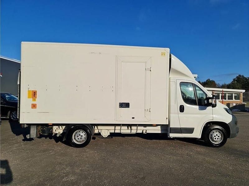 Begagnad Peugeot Boxer 131 HK (96 kW) 2018 Vit Van