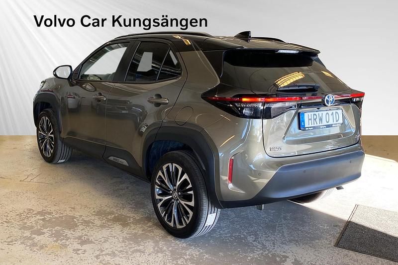 Begagnad Toyota Yaris Cross Style 116 HK (85 kW) 2023 Grön SUV