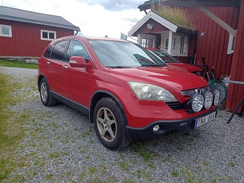 Röd Begagnad 2007 Honda CR-V SUV | 35 000 kr (Marknadspris) - Bild 1/4